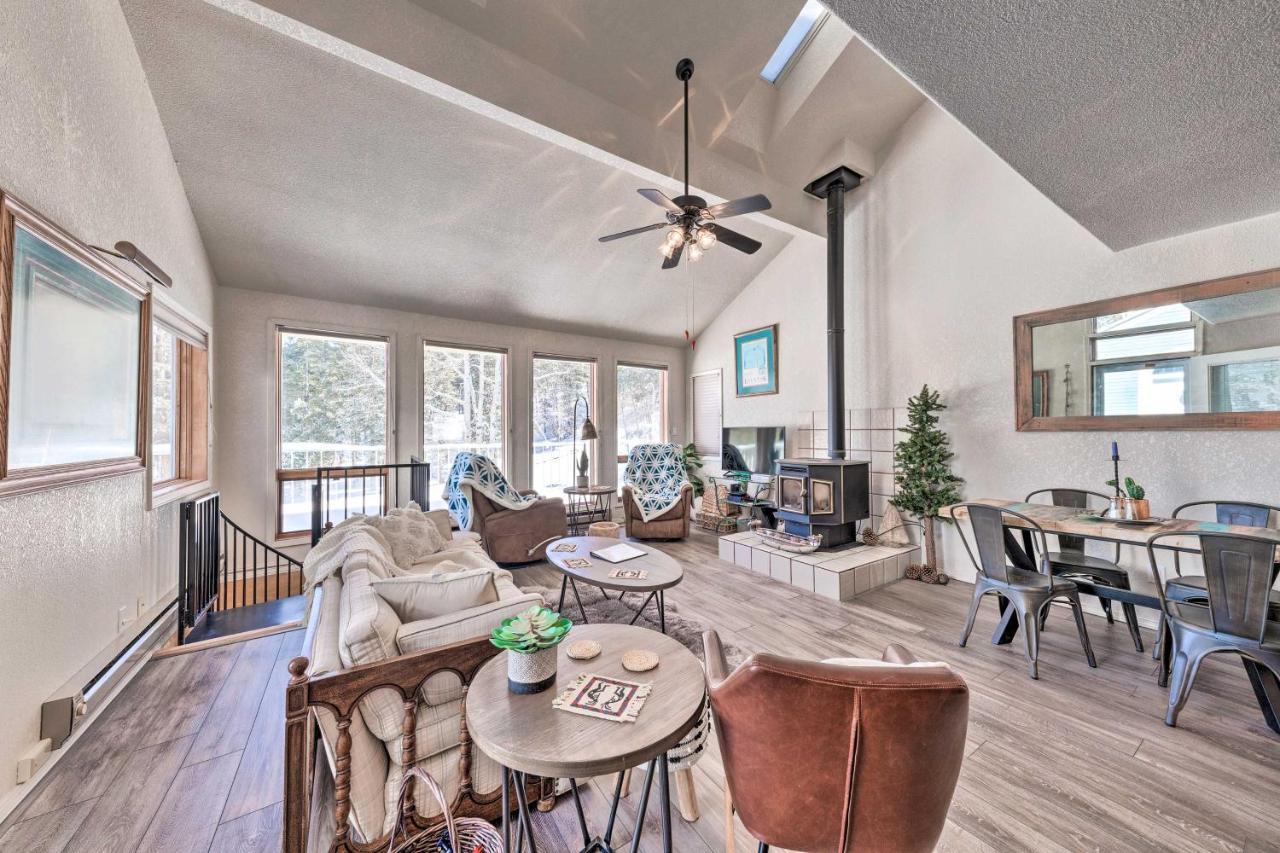 Bright Cloudcroft Condo With Game Room And Deck! Exterior photo